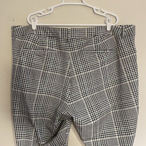 Old Navy Women Plus SZ 24 Blue Grey Plaid High Rise Never Fade Pixie Pants - Picture 7 of 10